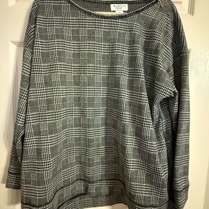Liz Claiborne Black and White Plaid Top